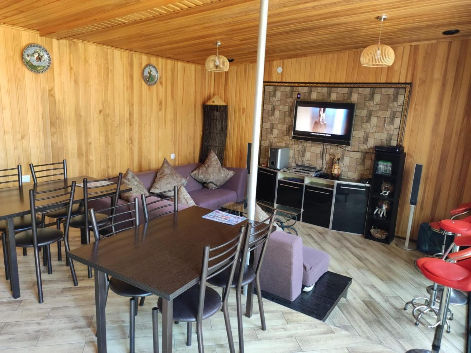 Hotel В Гостях На Иссык-Куле Cholpon-Ata Esterno foto