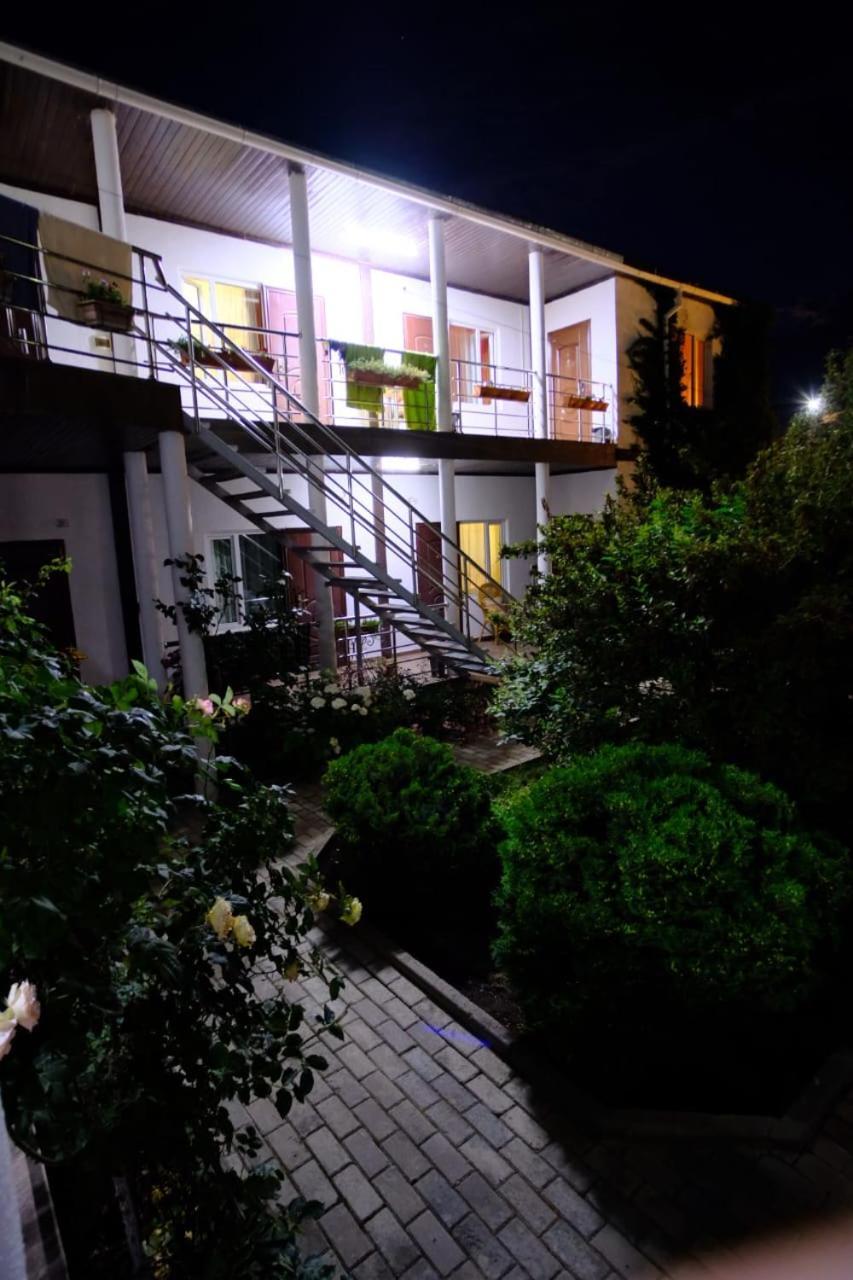 Hotel В Гостях На Иссык-Куле Cholpon-Ata Esterno foto